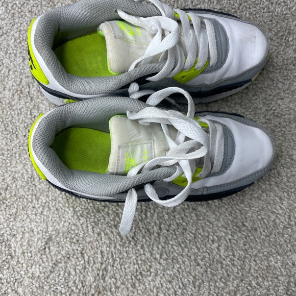 Kids size 13c Neon Green Air max. Pre own - Picture 4 of 4